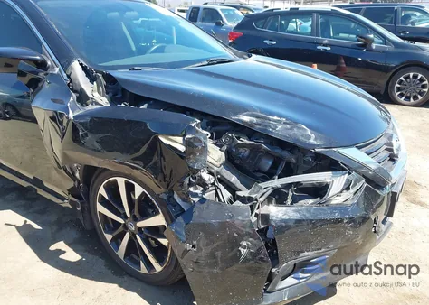 2018 Nissan Altima 2.5/S/Sv/Sl/Sr z USA, uszkodzony, nr VIN 1N4AL3AP0JC101621